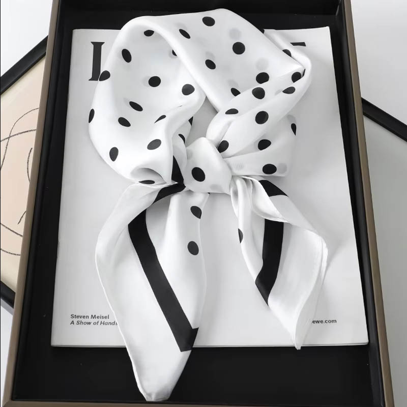 Lüks Bayan Saç Noktası Desenli - Scarf Silk Square incelemesi ve fiyatı